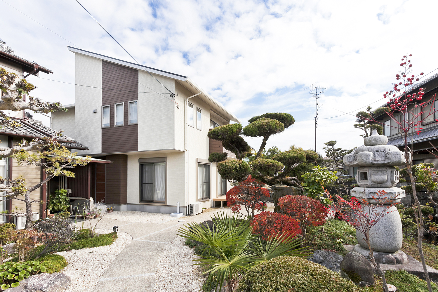 和とモダンを融合させたデザイン性の高い1 000万円台のお家 稲沢市の注文住宅はアッシュホーム